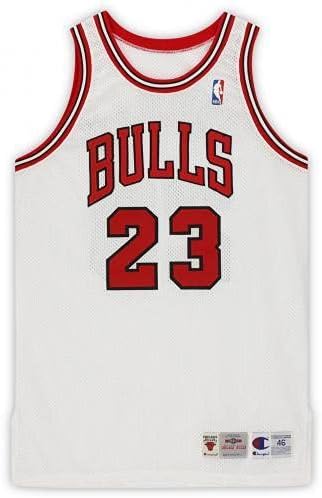 Keretes Michael Jordan Chicago Bulls Dedikált Fehér Bajnok Jersey - Felső szint - Dedikált NBA Mezek